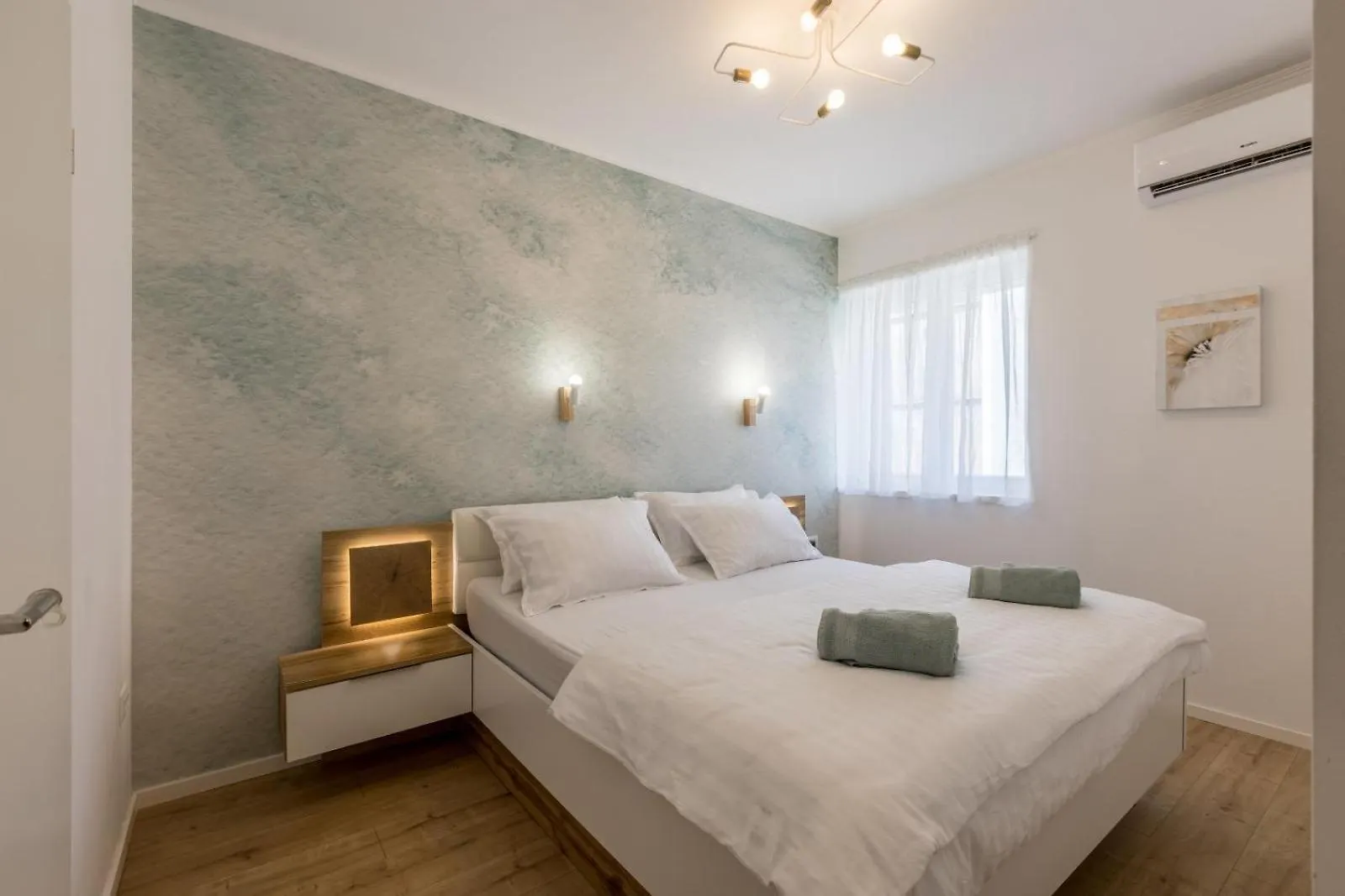 Apartment & Room Ileana 스플리트