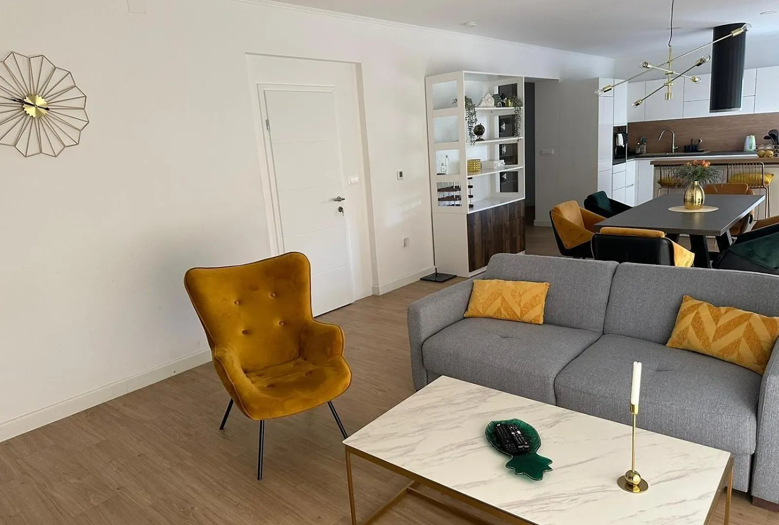 Apartment & Room Ileana 스플리트